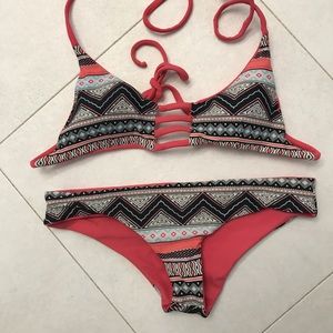 Kohngboon swimwear